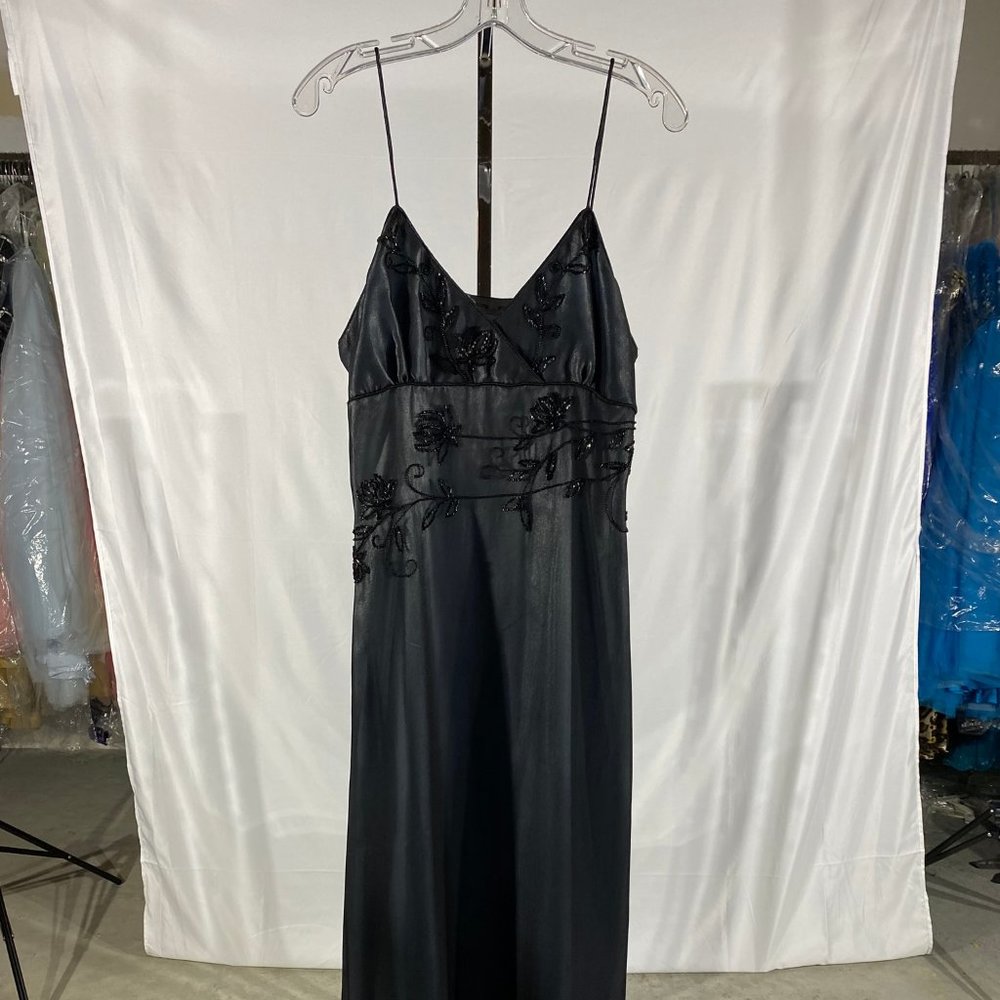 Scala Dress - Picture 1 of 7